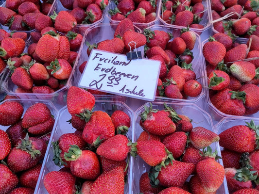 Erdbeeren - Obst und Gemüse Inh. Okuniewski - Marktschwalbe